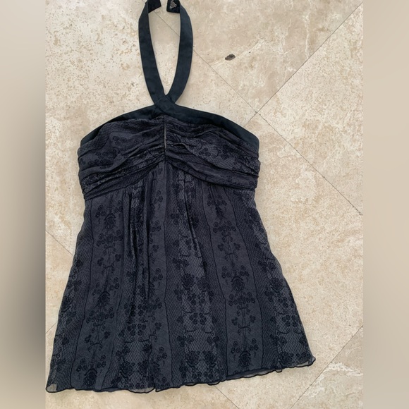 Express halter top - Picture 1 of 5